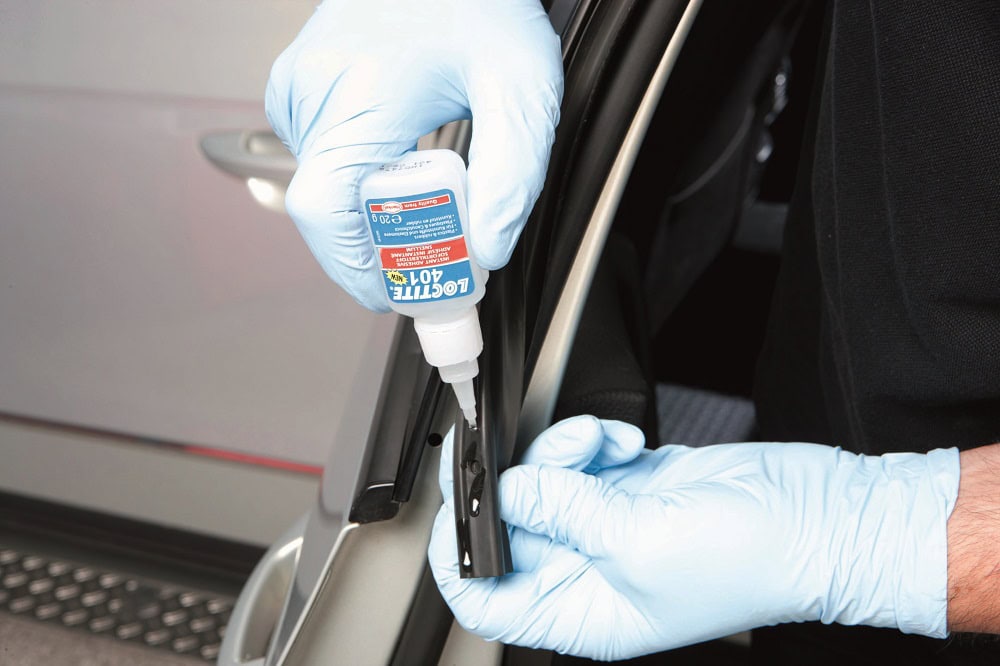 Instandhaltung durch Anwendung chemischer Produkte (LOCTITE)