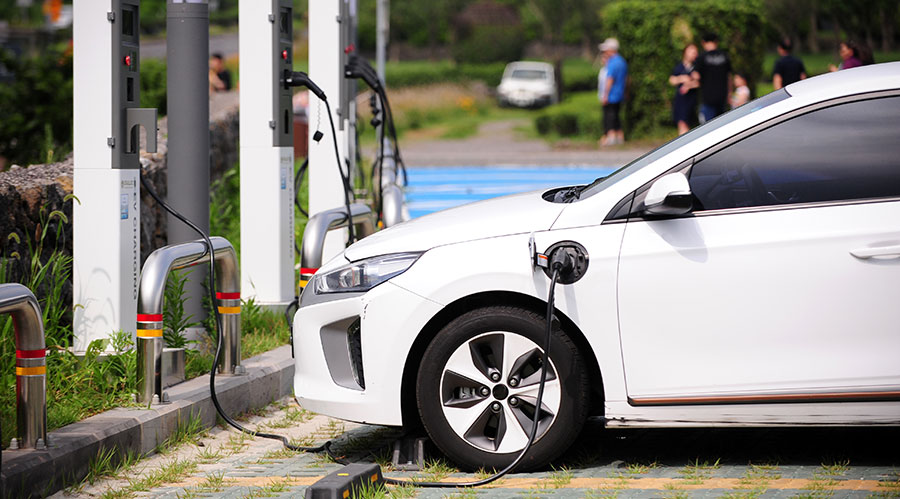 Lösungen für Ladeinfrastruktur und Batterietechnik