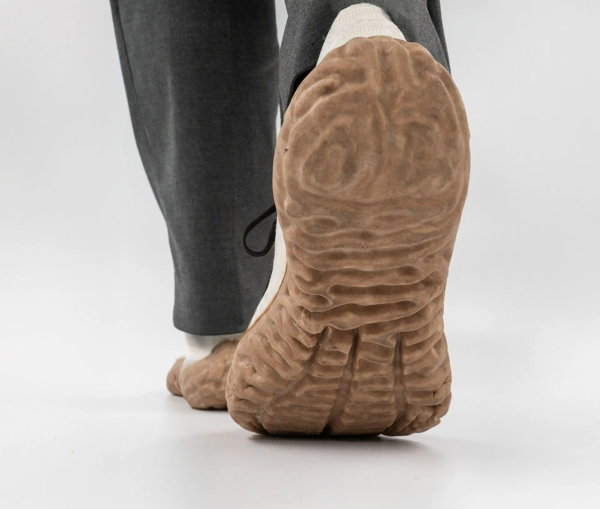 Sneakers mit BIOWA Walnut-Sohle