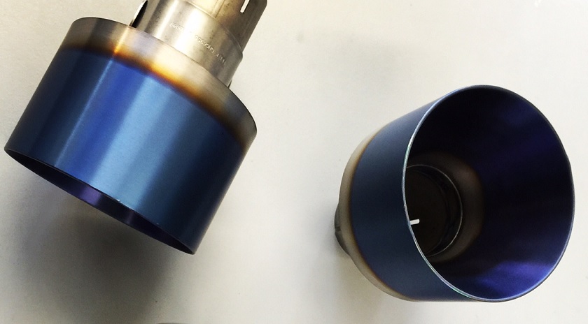 Titan, anodisiert/eloxiert