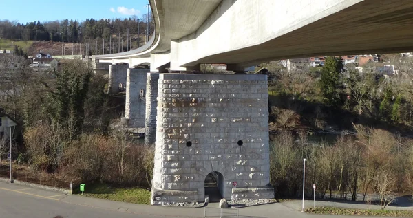 Referenz Brücke