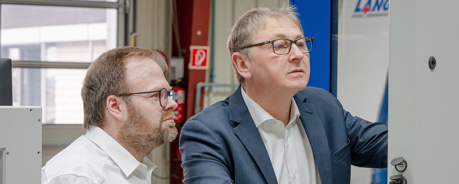 Kontrolle und Prüfung