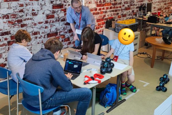 Roboter-Workshop beim Kinderdorf Hückeswagen 2022