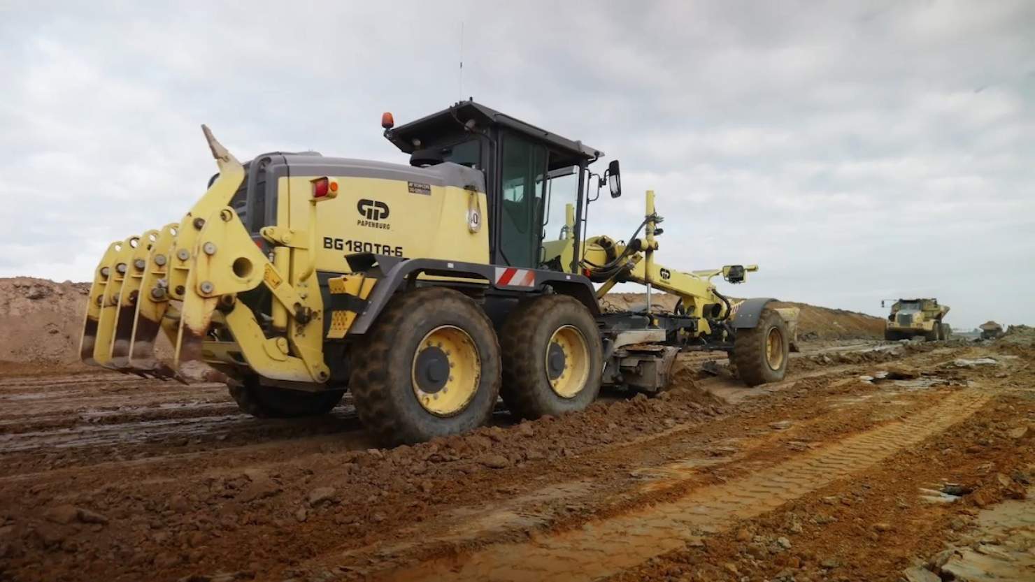 Motorgrader BG 240 T-4/TA-4