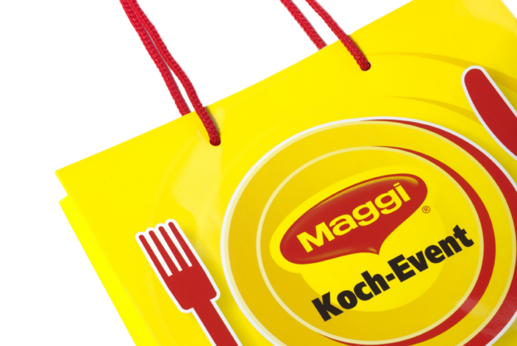 Glanzplastifizierte Papiertasche mit PP-Kordel