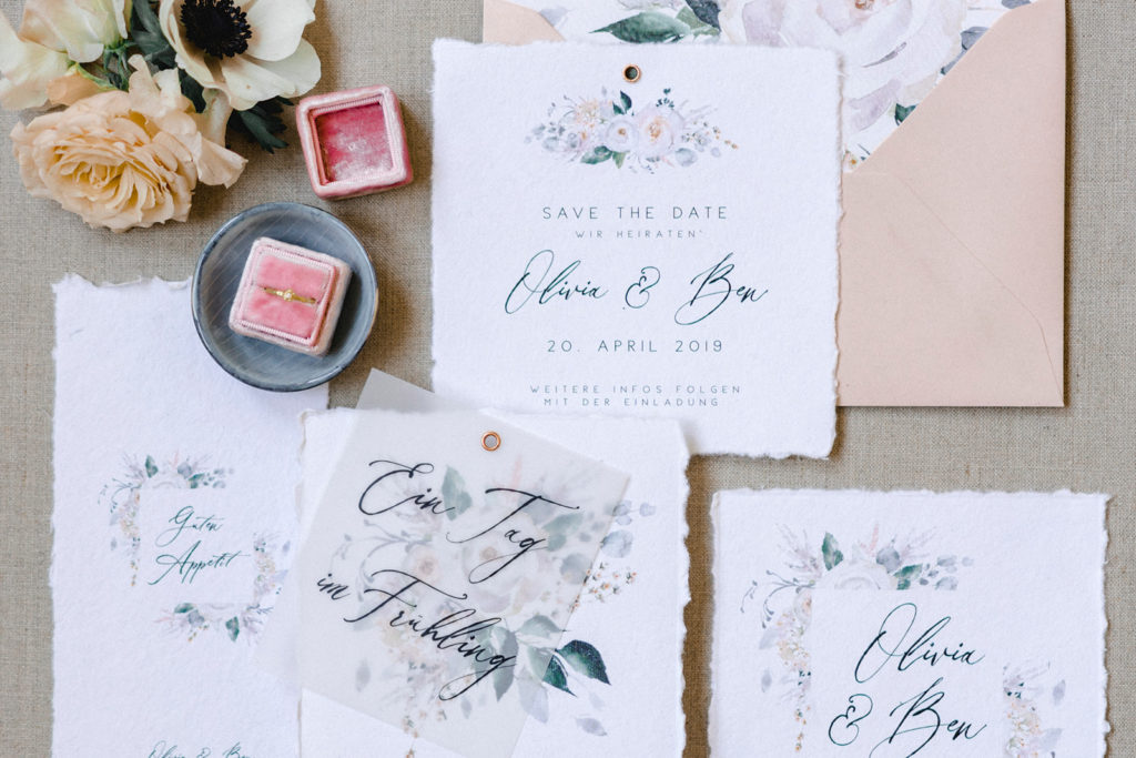 Hochzeitspapeterie mit Büttenrand