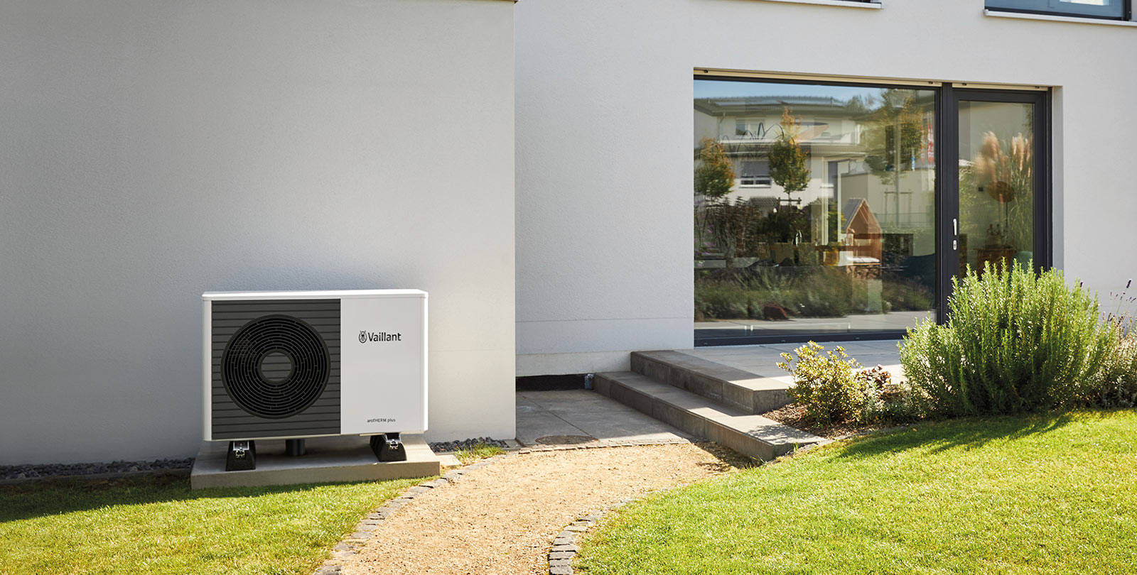 Luft/Wasser-Wärmepumpe aroTHERM plus