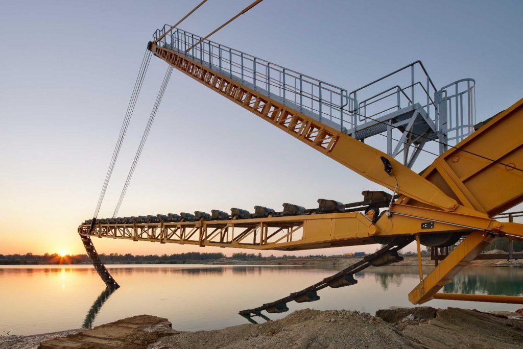 Land bucket ladder dredger
