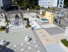 Mustergarten: Bepflanzung und Beton