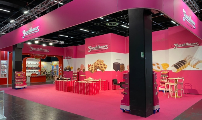 Messestand mit Deckenabhängung, Messe Köln