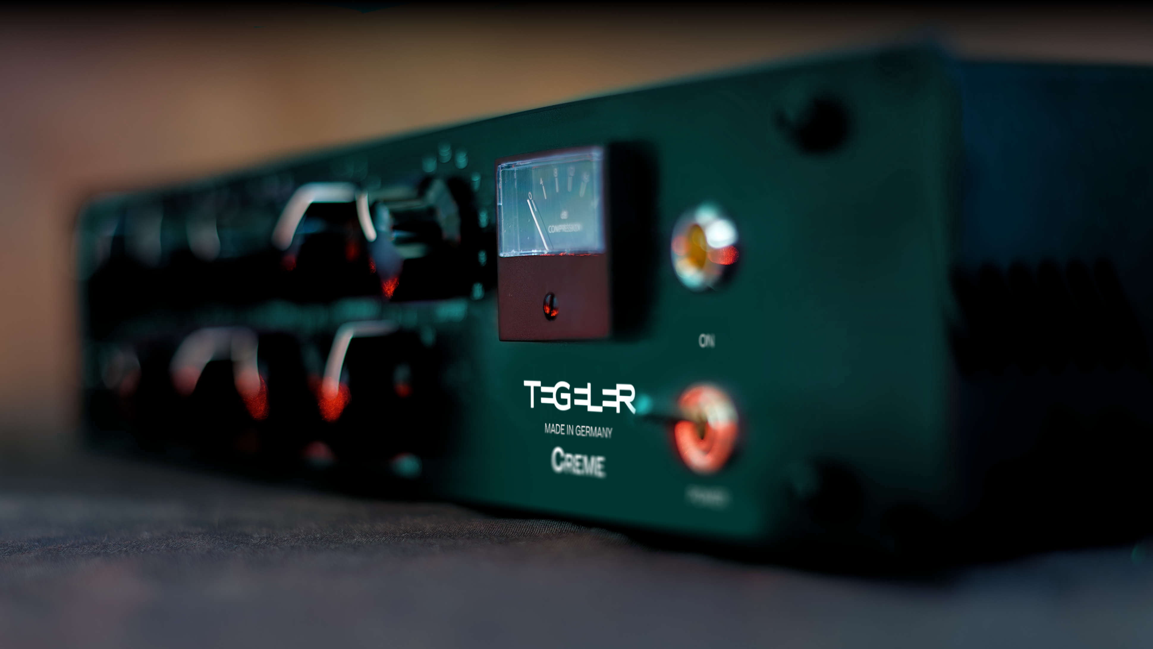 Creme – Bus Compressor und Mastering Equalizer
