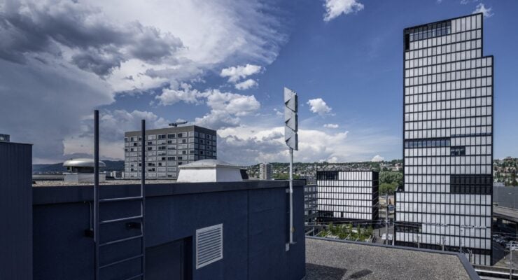 Sirene an Hochhaus