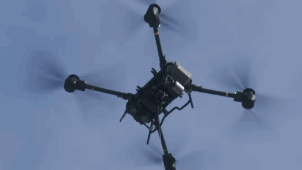 Drone-assisted installation of solar modules (DJI FlyCart 30)