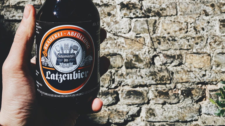 Latzenbier-Flasche