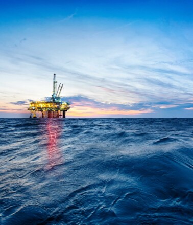 Offshore-Plattform – Energieexploration und -überwachung
