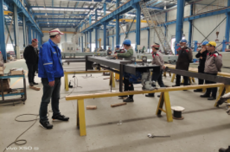 Fertigung von Rußbläsern im Werk Diamond Power Machine Hubei