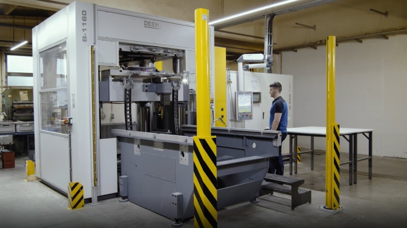 Zertifizierte Gummitechnik – von Pressen bis Extrudieren