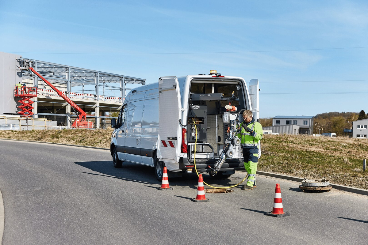 IBAK Kanalsanierung Fräs- und Saniersysteme