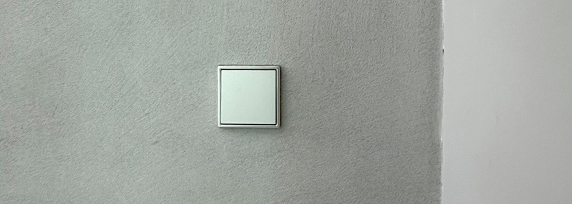 JUNG LS 990 Steckdosen in Echtmetall (Dark Aluminium)