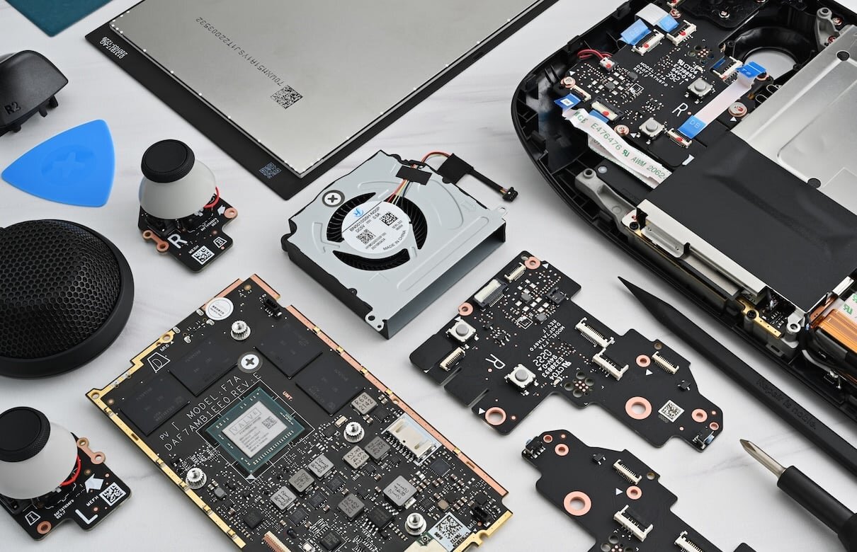 Werkzeuge und Ersatzteile aus dem iFixit-Shop