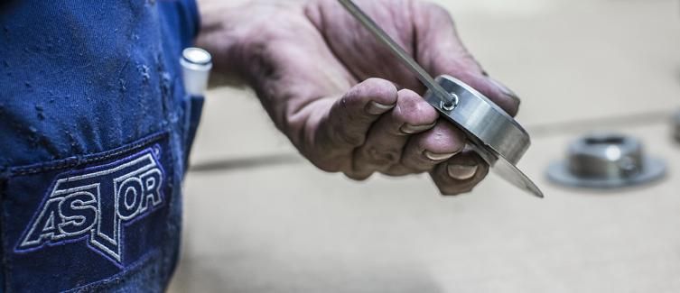 Aufarbeitung eines Rundmessers