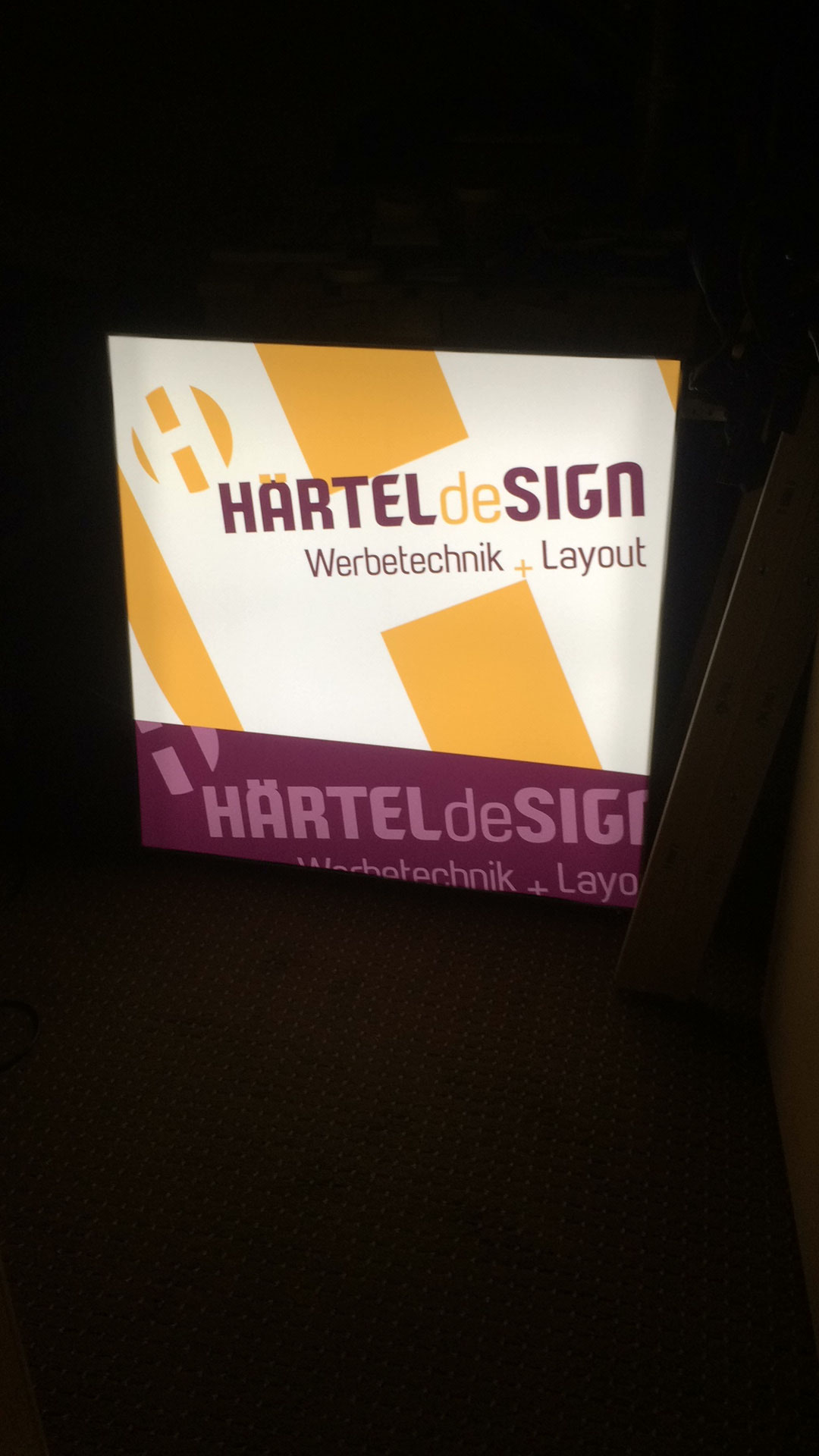 LED-Leuchtkasten mit Spanntuch