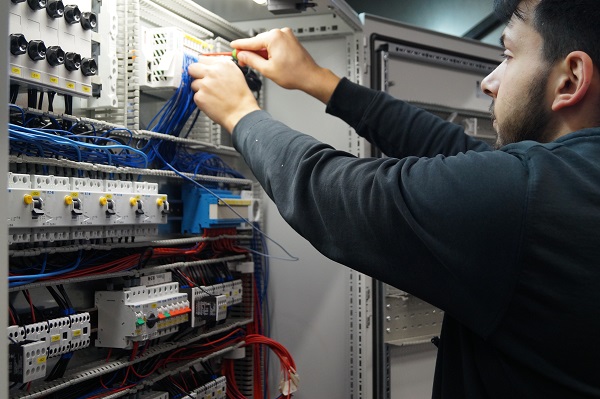 Schaltschrank Regelungstechnik (BACnet, KNX, Modbus)