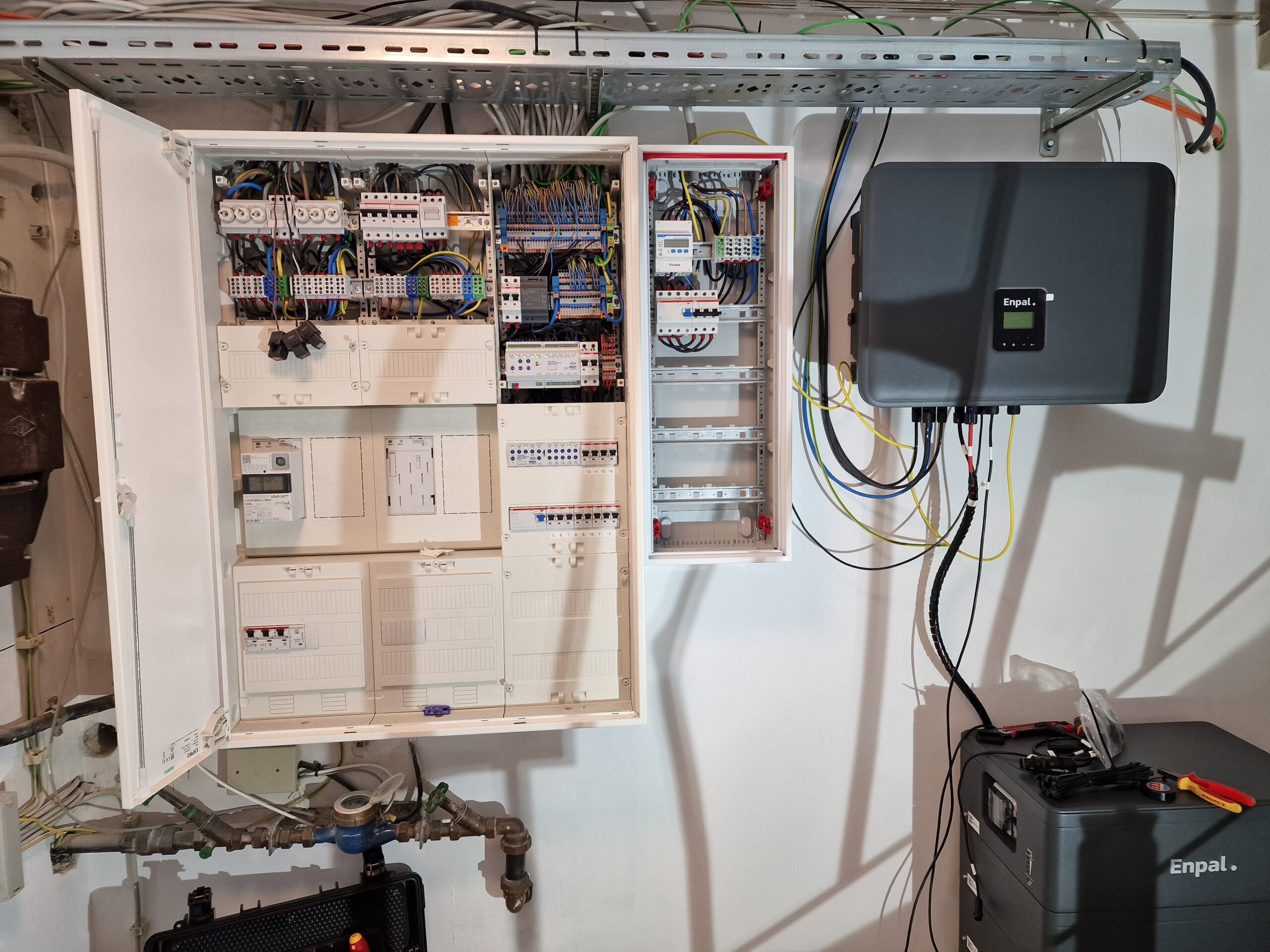 Electrical distribution board and PV inverter during installation