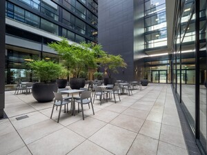 Schlüsselfertig realisiertes Bürogebäude mit Innenhof