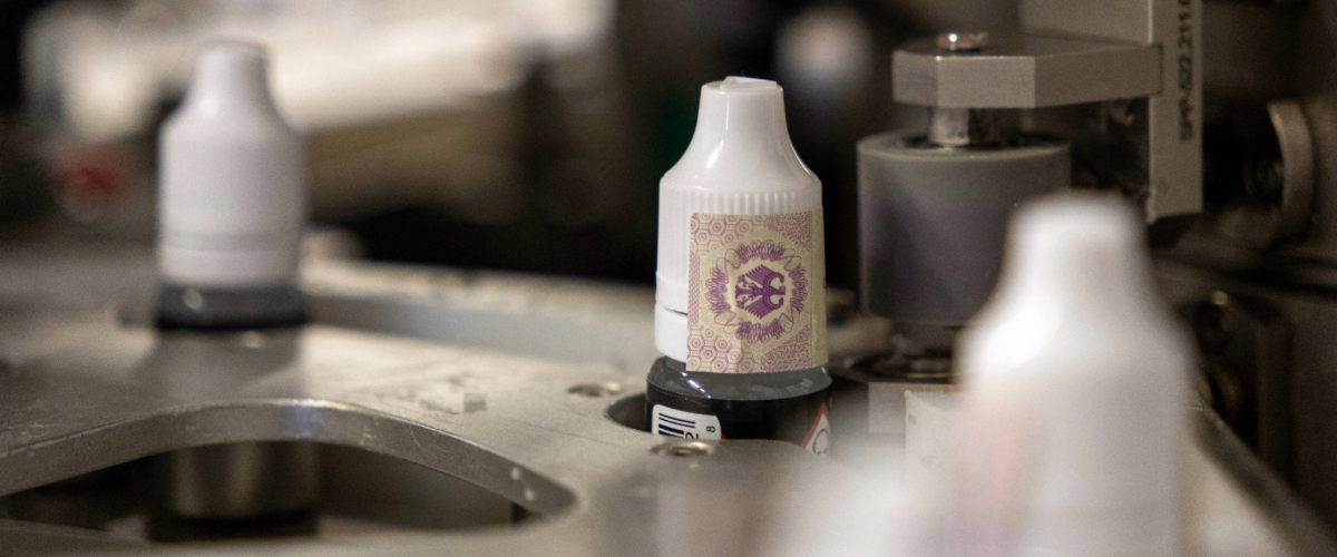 Liquid-Flasche auf Produktionsanlage