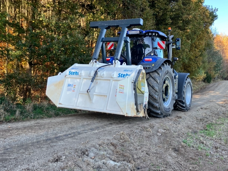 Forst- und Schotterwege
