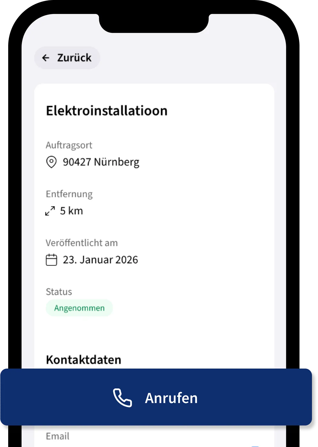 Kundenanfrage in der Anfragenzentrale auf dem Smartphone