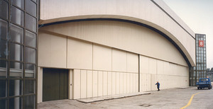 Sliding door Exhibition Hall 8 Hamburg