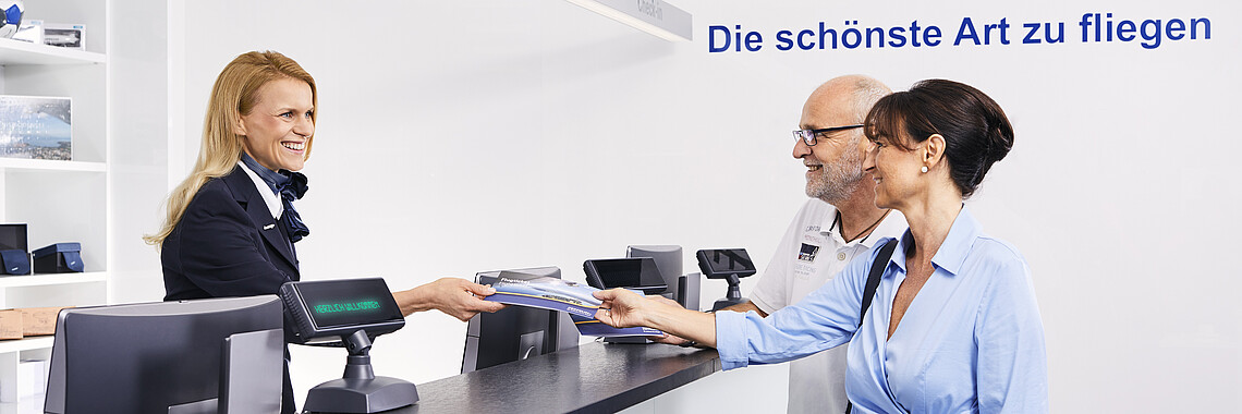 Check-in im Zeppelin-Hangar