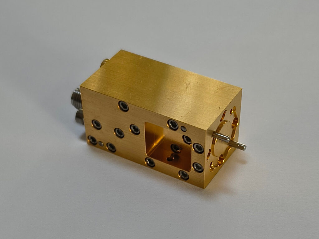 110–170-GHz-X12-Multiplier-Modul
