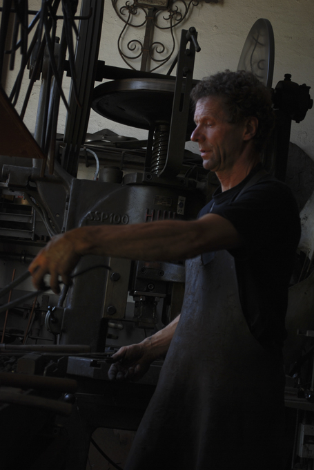 Handwerkliche Umformung am Amboss