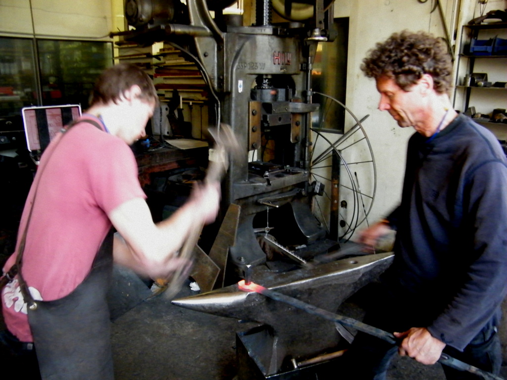 Geländeranlage Schmiedebronze