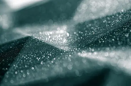 Schwarzes Effektmuster mit 3D-Metallic-Oberfläche