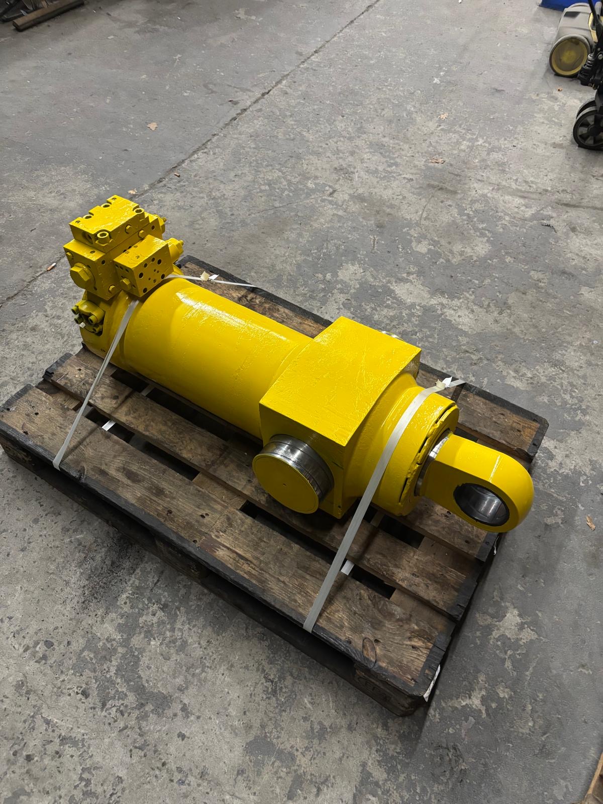 Hydraulikzylinder mit Ventilblock