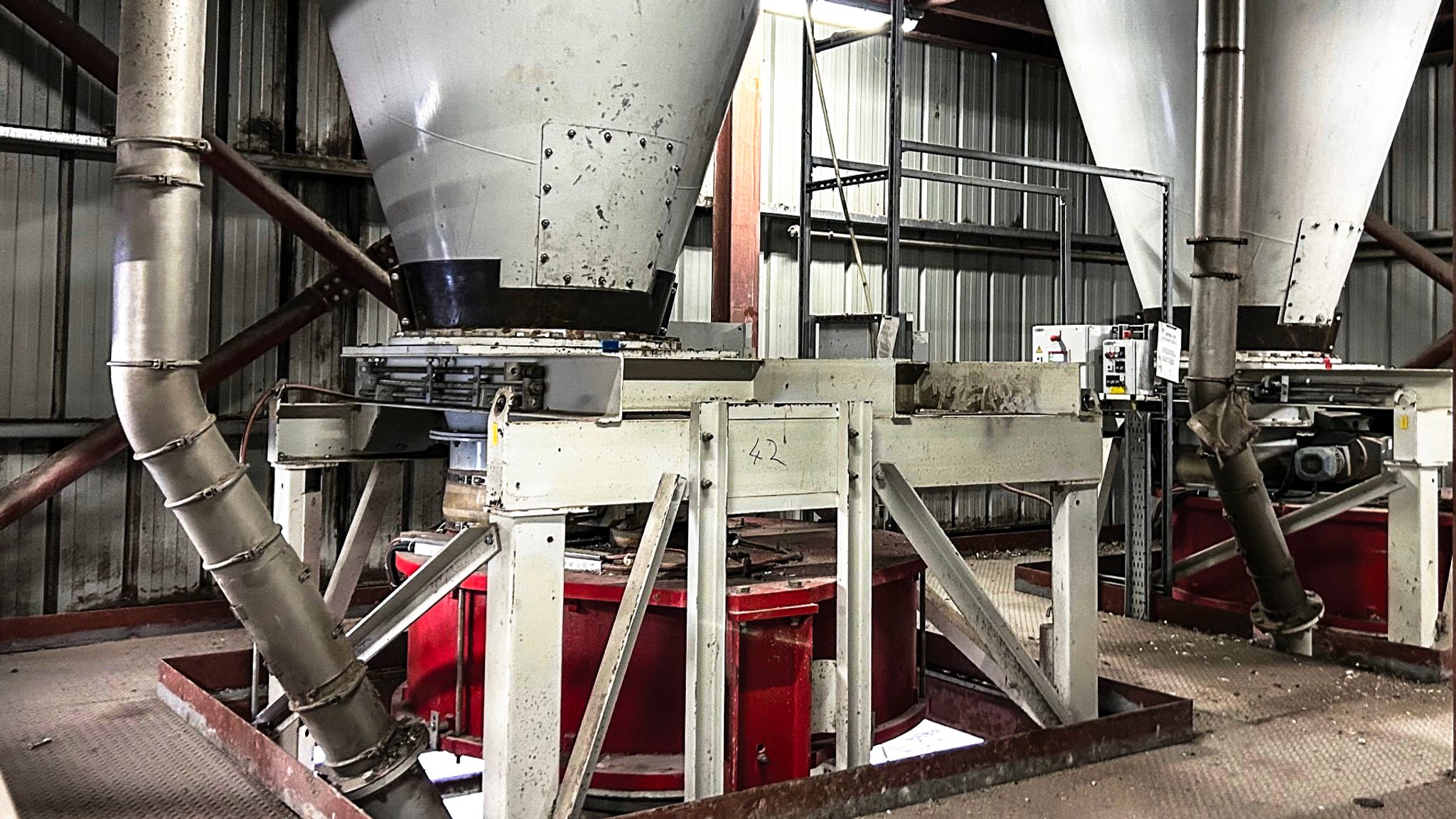 PFISTER TRW-S bei Mannok Cement