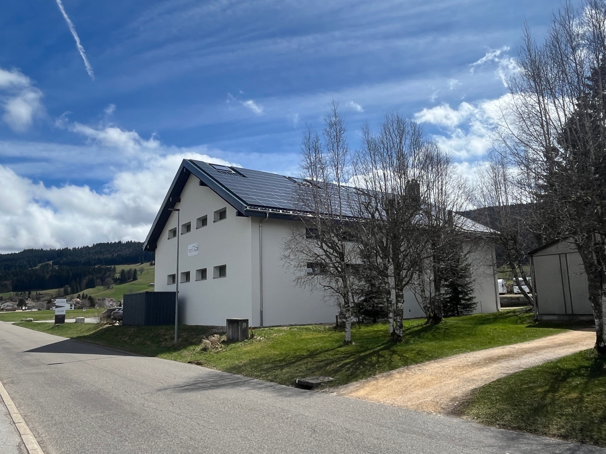 Gebäuderückseite