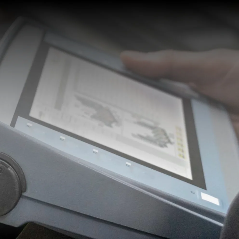 Touchscreen mit technischen Informationen