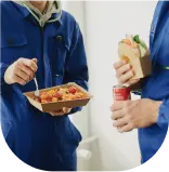 Mitarbeiteressen in der Produktion