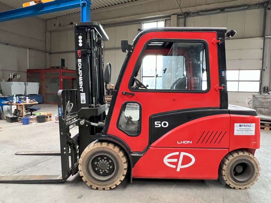 EP CPD50F8 Elektro 4 Rad-Stapler