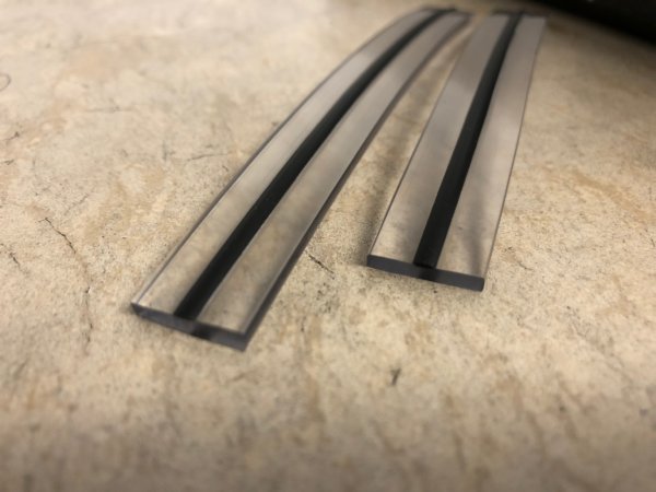 PVC-Flachkeder 15 x 3 mm mit schwarzer Wulst