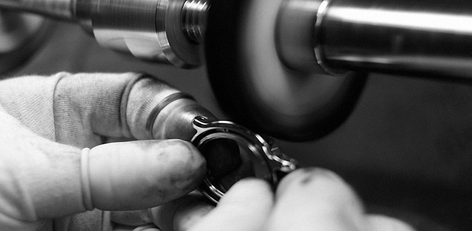 Cleaning and polishing
