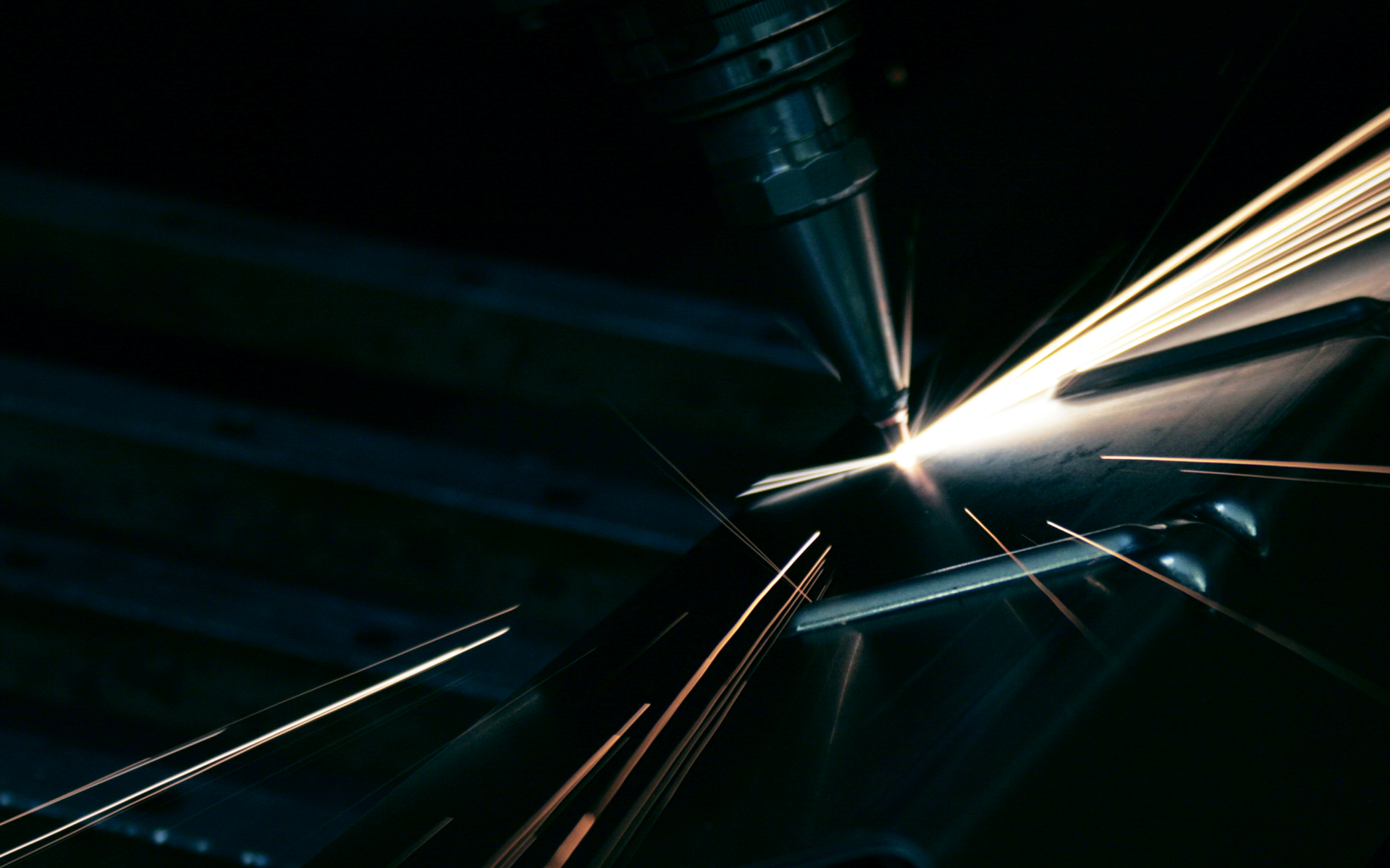 3D-Laserschneiden komplexer Blechbauteile