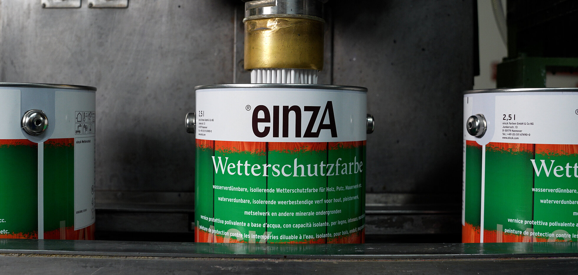 Production and logistics view of paint cans at einzA