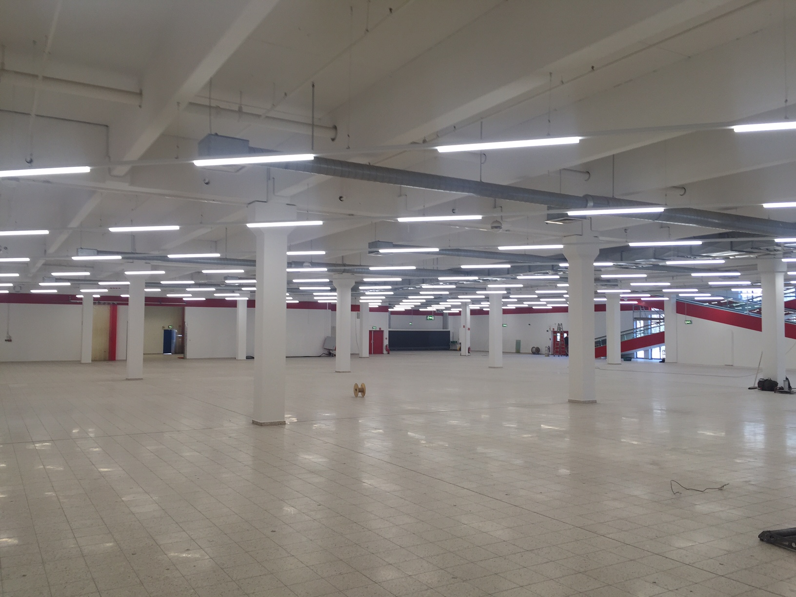 LED-Beleuchtung Jawoll Markt Aue