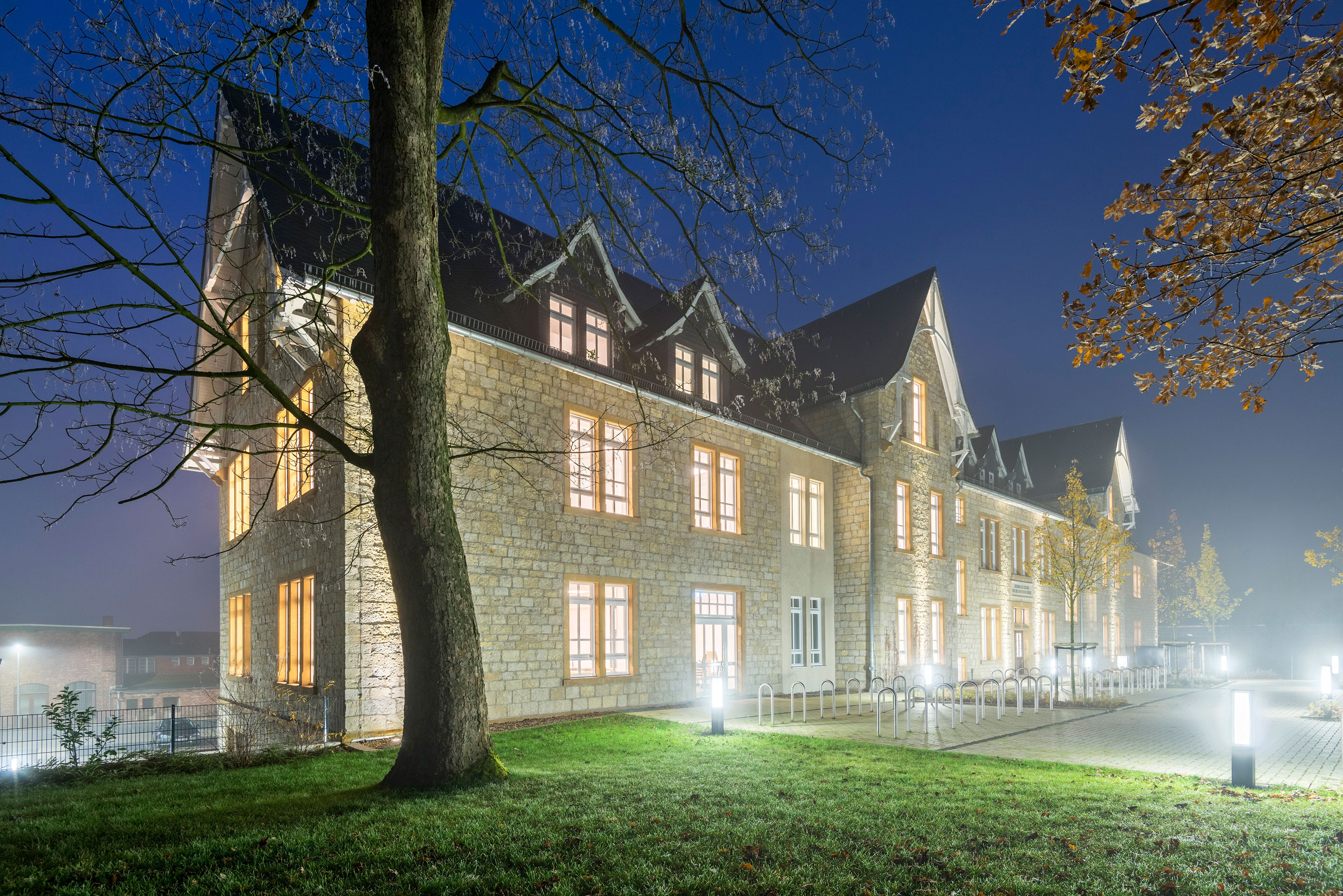 Umbau eines Wohnheimes zu einem Hochschulbildungszentrum
